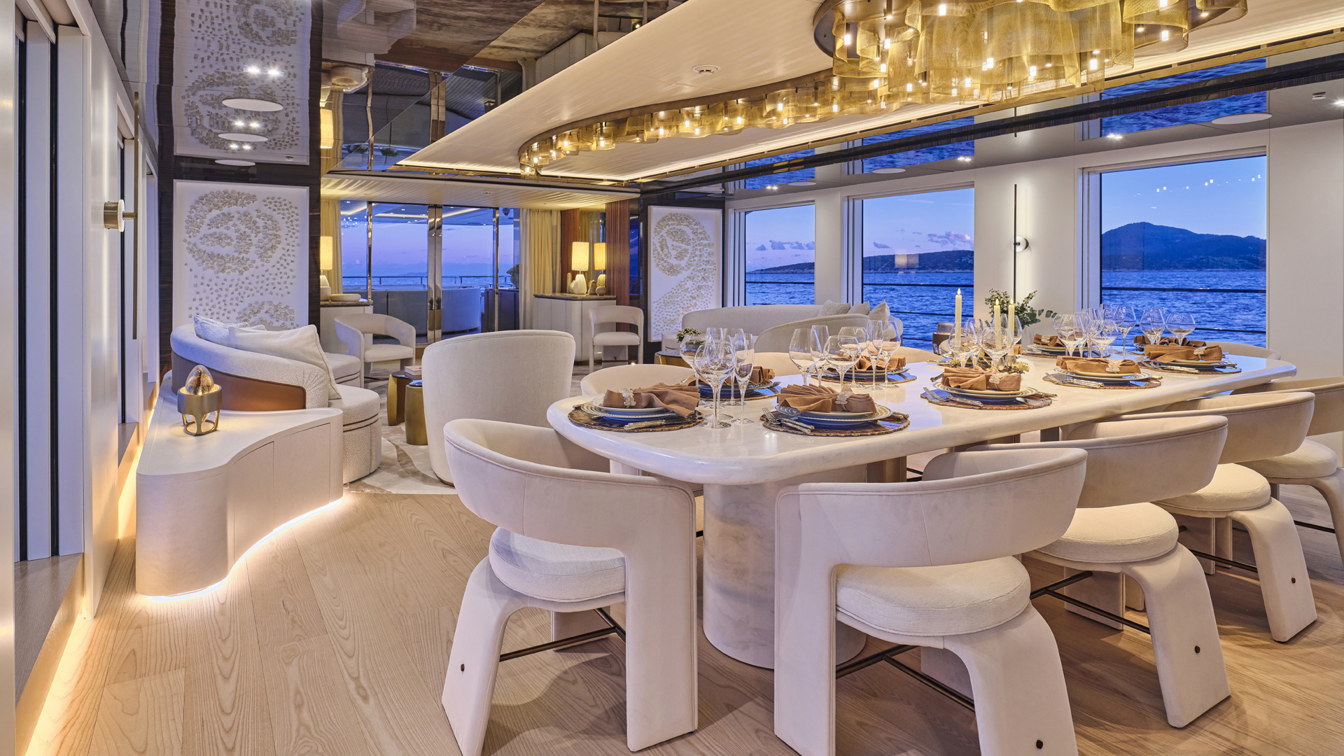 Main Deck Dining Area