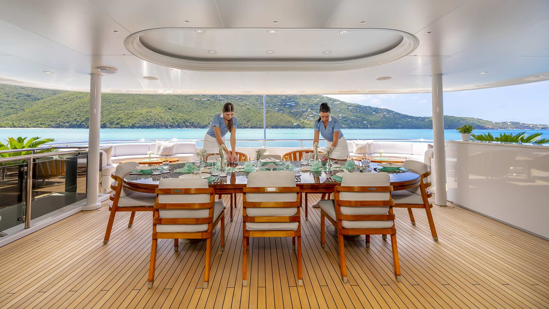 Bridge Deck Aft Al Fresco Dining