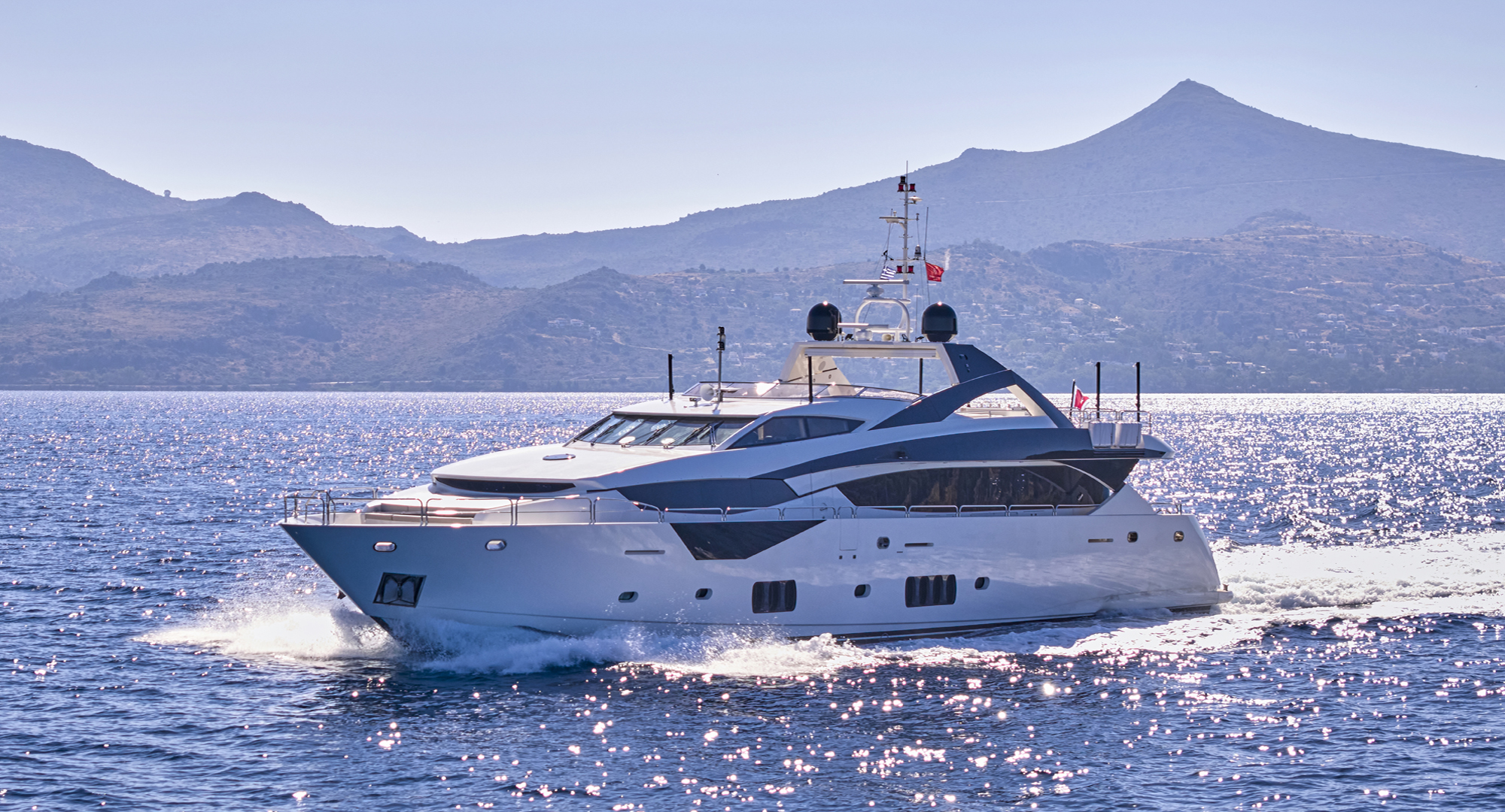 Cruising - Portside view