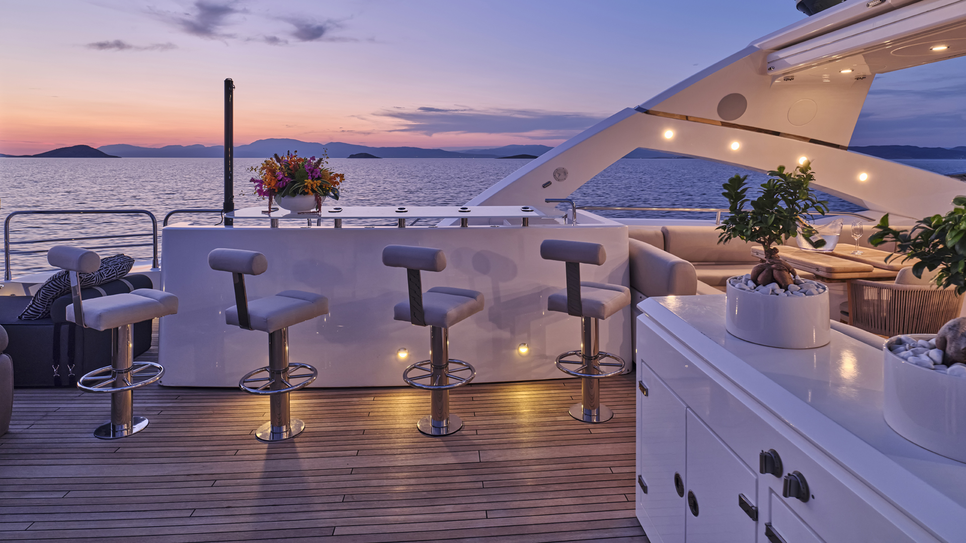 Sundeck - Bar -  At Dusk