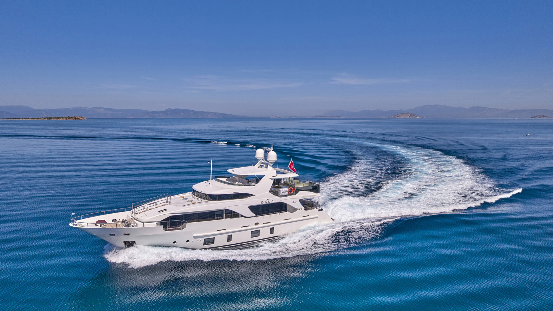 Cruising - Aerial