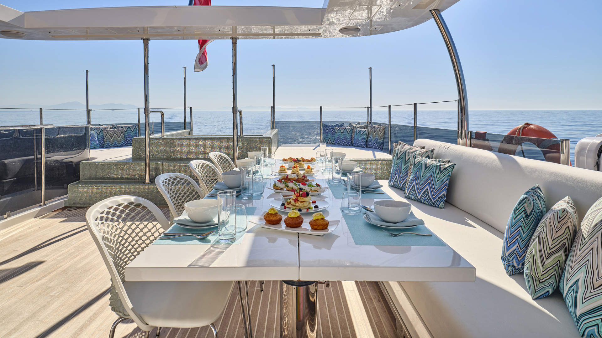 Sundeck - Dining Table