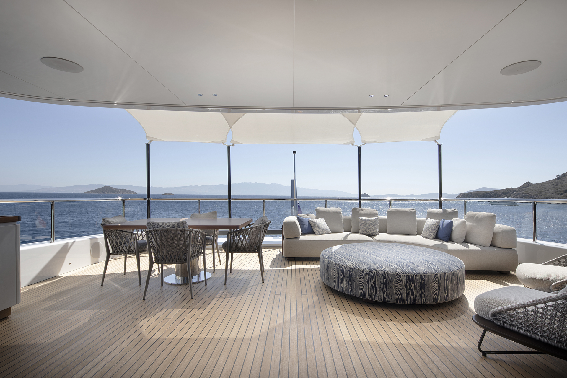 LEXSEA_14 Upper Aft Deck