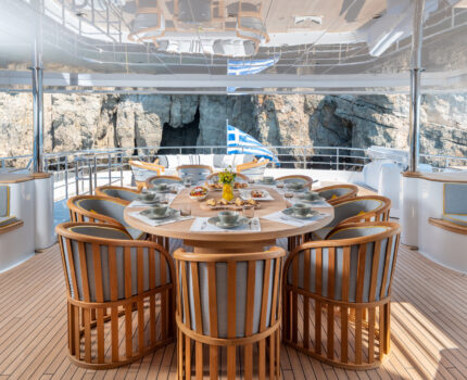 Main Deck Aft Dine Alfresco