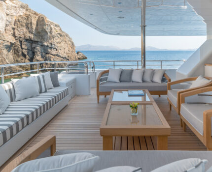 Main Deck Aft Lounge Area