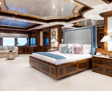 Main deck master suite