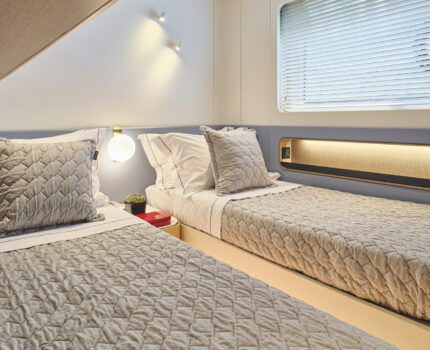 Twin Stateroom with a pullman berth