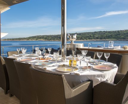 Main deck aft dining