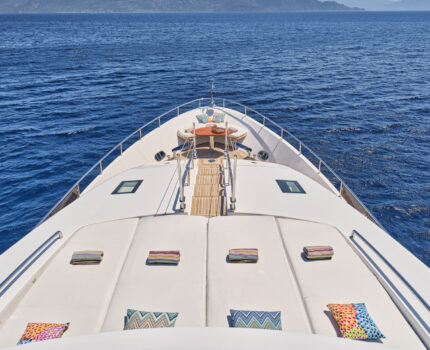 Foredeck - Sunpads