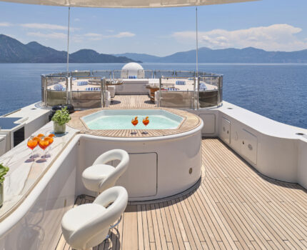 Sundeck - Bar
