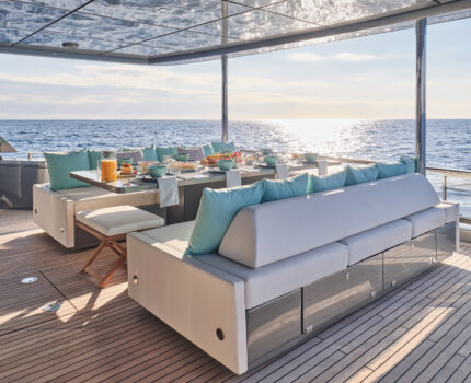 Main Deck Aft - Breakfast Al Fresco