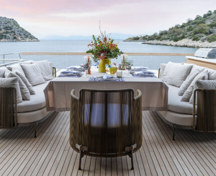 Upper Deck | Dine Alfresco