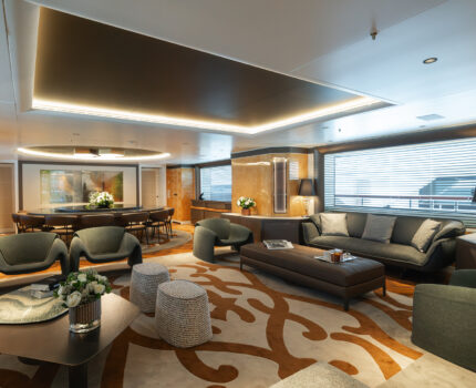 Upper Deck Master Salon