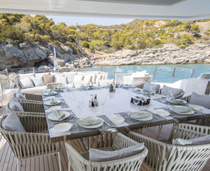 Sundeck Dining Table