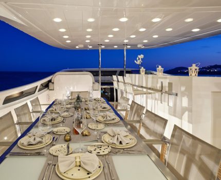 Upper Deck Dining